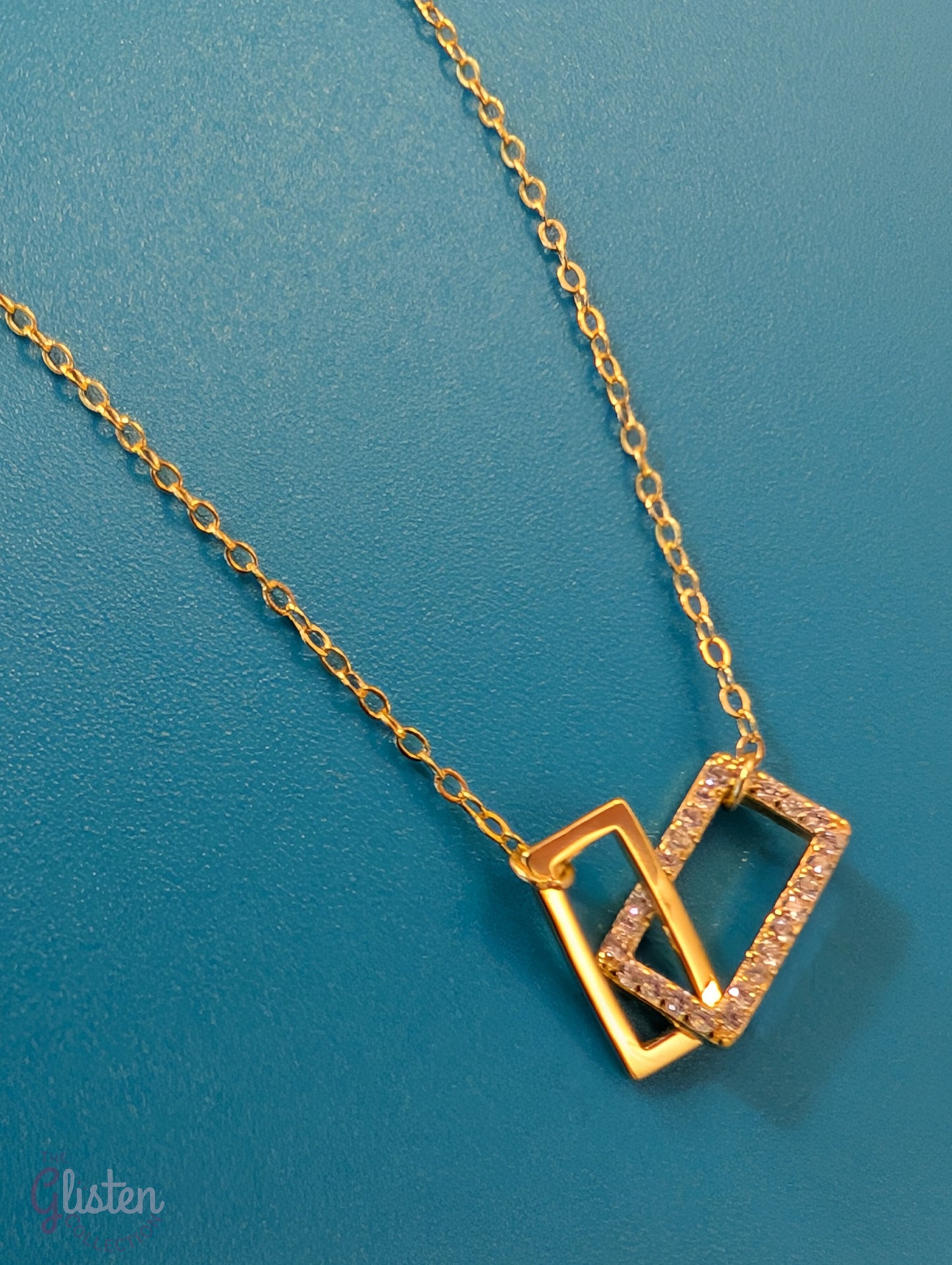 14K gold-plated geometric pendant necklace with rhinestone inlay on 925 silver – perfect for office and daily wear.