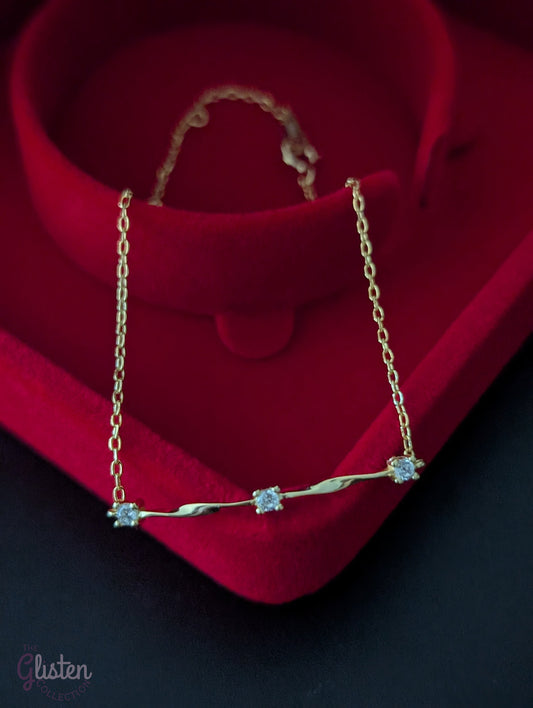 Gold-plated 925 silver bracelet with zircon inlay – perfect minimalist accessory for daily and office wear.
