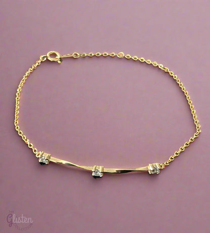 Gold-plated 925 silver bracelet with zircon inlay – perfect minimalist accessory for daily and office wear.