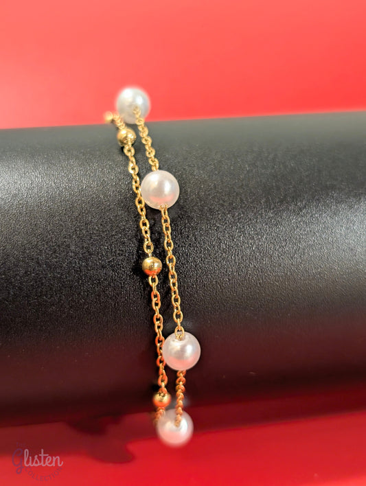 Solid color gold-plated titanium steel bracelet with a minimalist design.