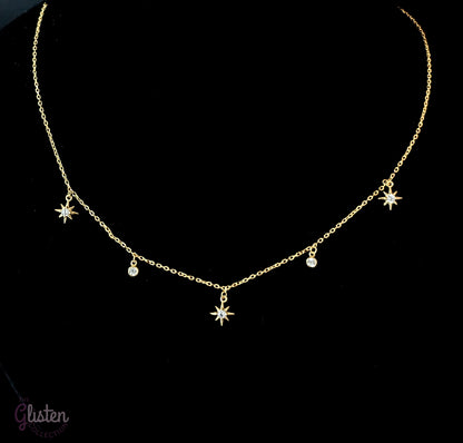 Classy geometric zircon necklace made of 925 sterling silver, elegant and minimalistic for daily wear.